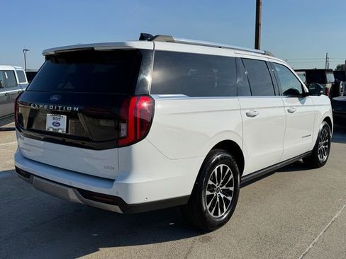 Used 2025 Ford Expedition Max Platinum AWD/4WD image 8