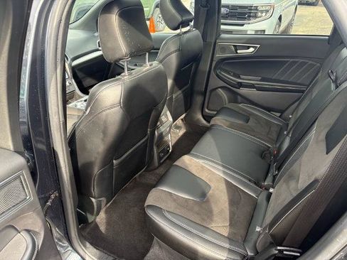 Certified 2022 Ford Edge ST w/ Equipment Group 401A image 13