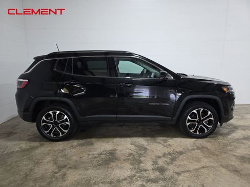 Used 2022 Jeep Compass Limited image 4