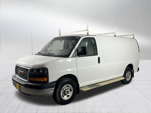 Used 2016 GMC Savana 2500 image 3