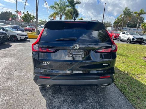 Used 2024 Honda CR-V Sport Touring image 6