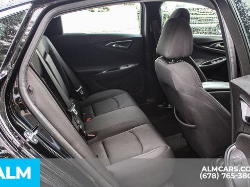 Used 2025 Chevrolet Malibu LT FWD image 18