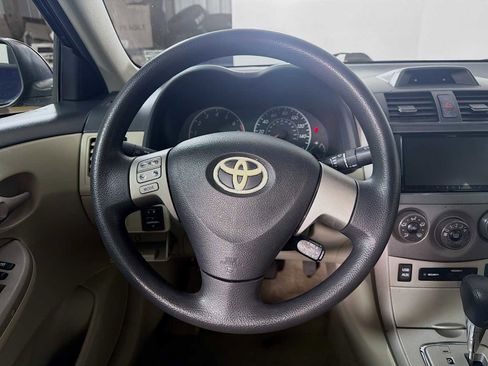 Used 2012 Toyota Corolla LE image 9