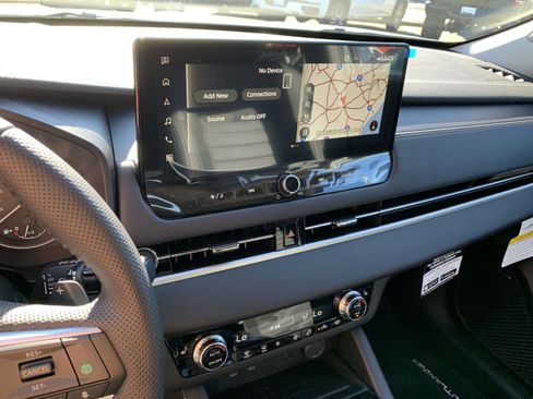 New 2025 Mitsubishi Outlander SE image 12