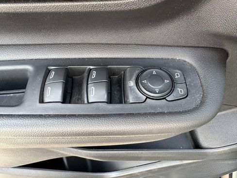Used 2023 GMC Terrain SLE w/ Driver Convenience Package AWD/4WD image 17