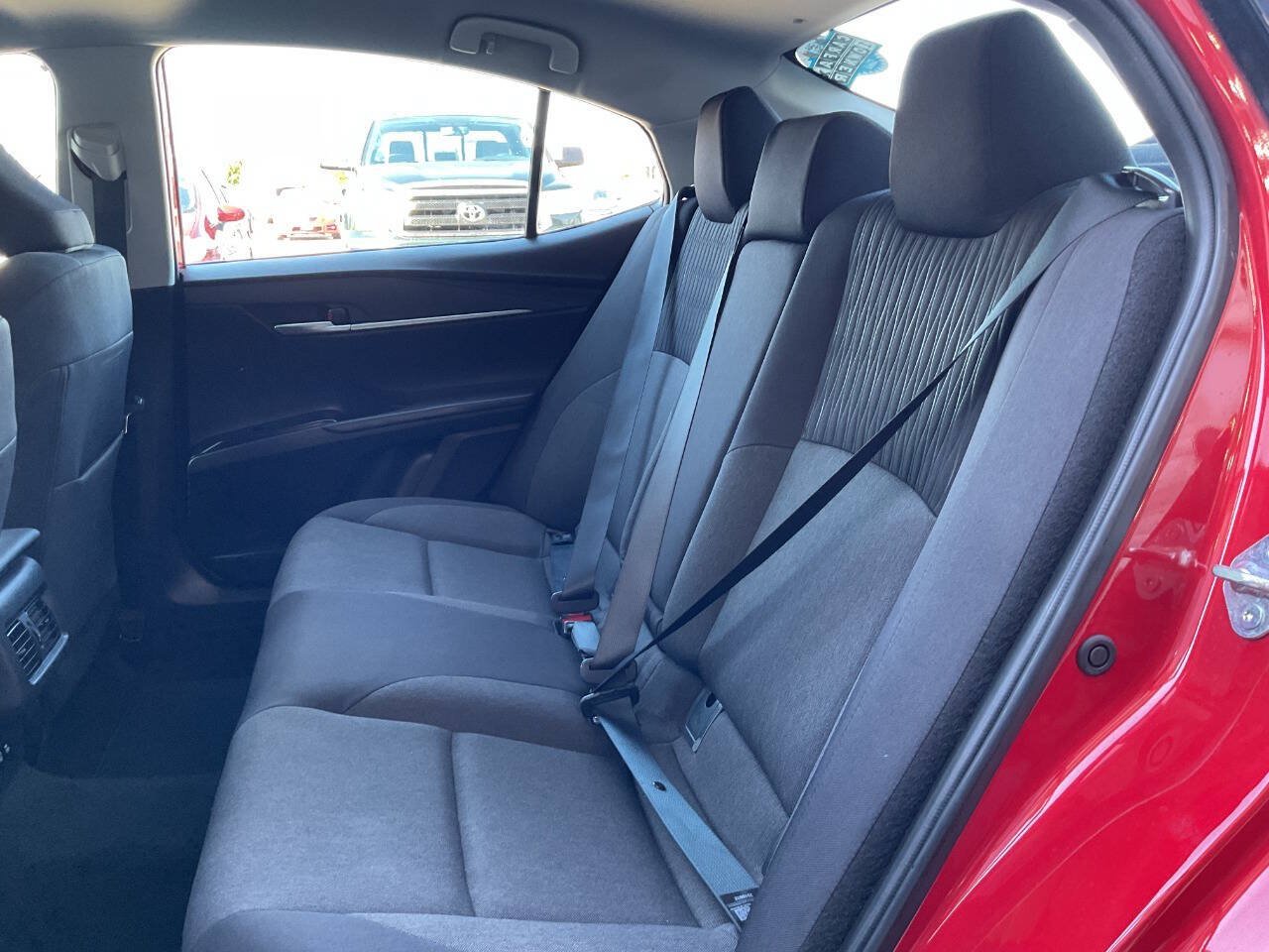 Used 2025 Toyota Camry LE FWD image 35