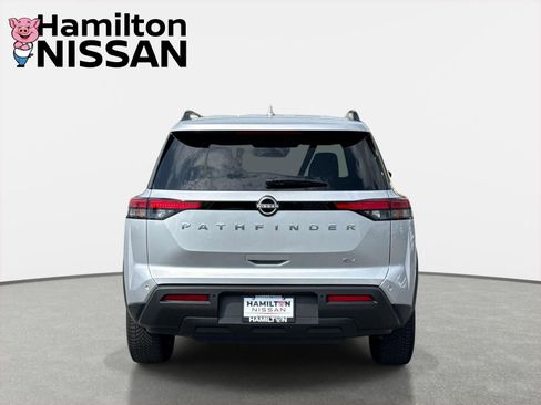 Used 2024 Nissan Pathfinder SV FWD image 3