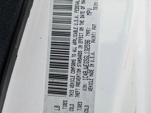 Used 2016 Jeep Wrangler Unlimited Sahara w/ Connectivity Group image 23