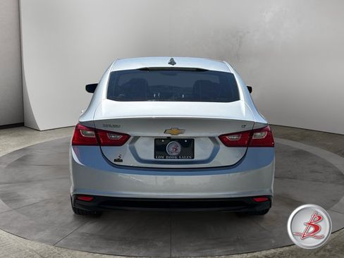 Used 2018 Chevrolet Malibu LT FWD image 6