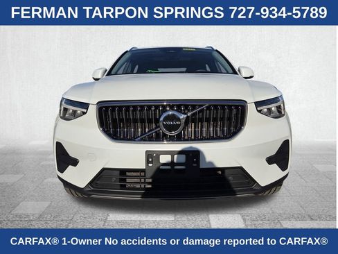 Certified 2025 Volvo XC40 B5 Core image 3