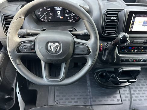 Used 2024 RAM ProMaster 2500 FWD image 13