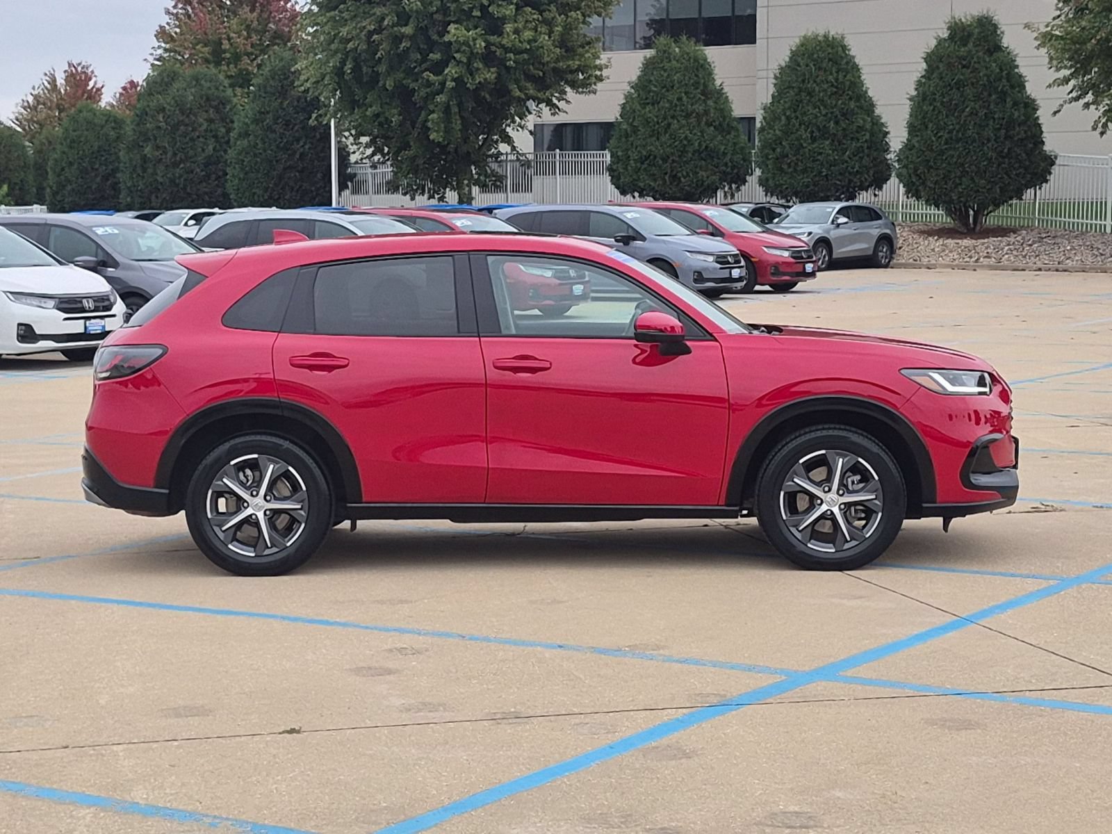 Certified 2025 Honda HR-V EX-L image 6