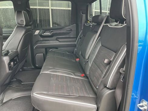 Used 2023 GMC Sierra 1500 AT4X image 15