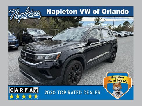 Used 2023 Volkswagen Taos SE w/ Panoramic Sunroof Package image 1