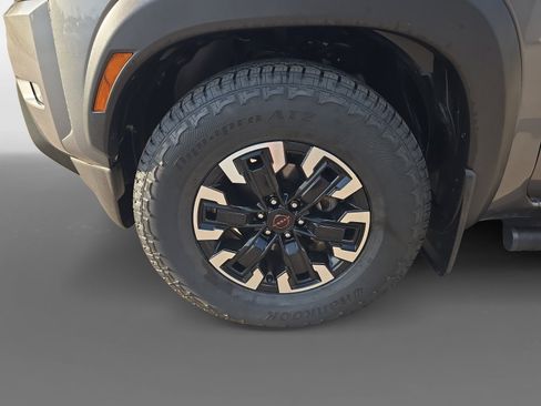 Certified 2022 Nissan Frontier Pro-X RWD image 9