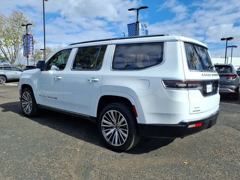 Used 2023 Jeep Grand Wagoneer Series III image 7