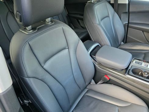 Used 2022 Audi Q7 3.0T Premium w/ Convenience Package image 31