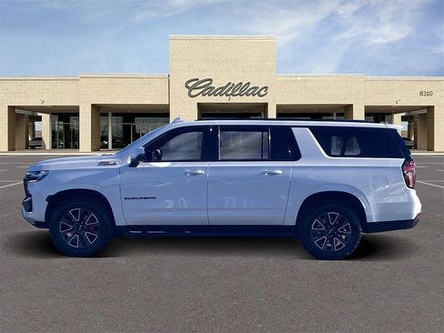 Used 2023 Chevrolet Suburban Z71 w/ Luxury Package image 8