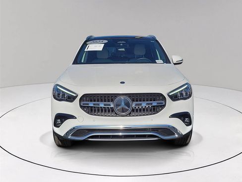 Certified 2025 Mercedes-Benz GLA 250 image 2