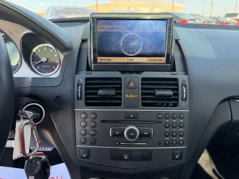 Used 2011 Mercedes-Benz C 300 4MATIC Sedan image 25
