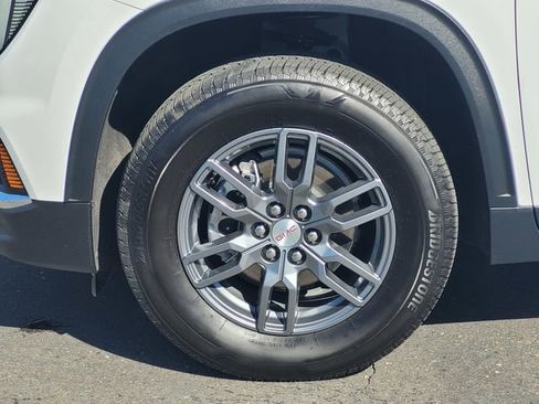 Used 2025 GMC Acadia Elevation image 10