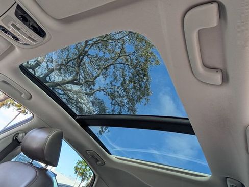 Used 2017 Kia Cadenza Limited w/ Paint Protection Package image 26