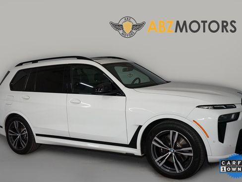 Used 2023 BMW X7 M60i image 1