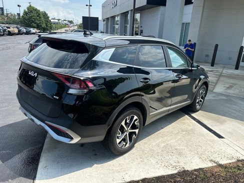 Certified 2023 Kia Sportage EX AWD/4WD image 6