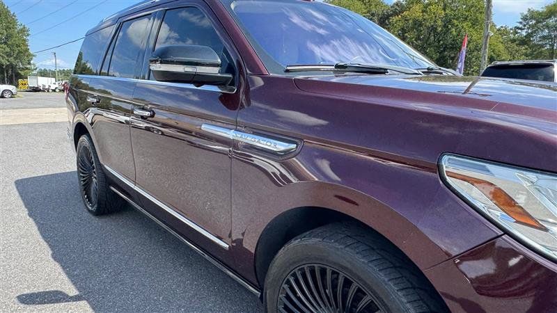Used 2018 Lincoln Navigator Reserve w/ Technology Package AWD/4WD image 22