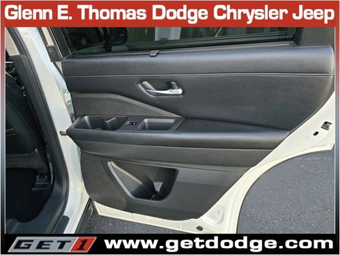 Used 2022 Nissan Pathfinder SL image 38