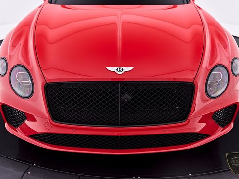 Used 2024 Bentley Continental GT AWD/4WD image 18