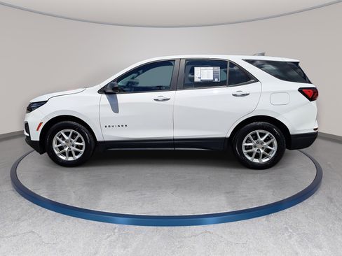 Used 2023 Chevrolet Equinox LS FWD image 8