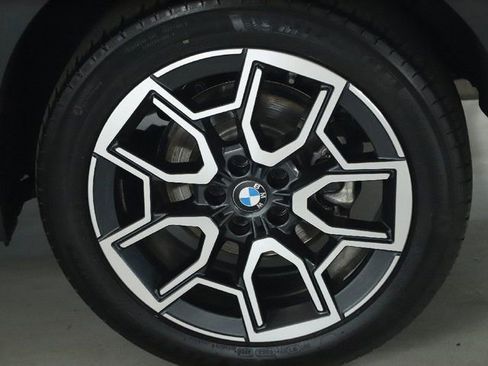 Used 2025 BMW X2 xDrive28i AWD/4WD image 45
