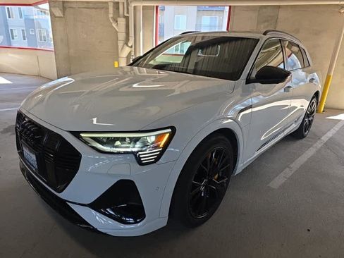 Used 2023 Audi e-tron Chronos w/ Chronos Package image 3