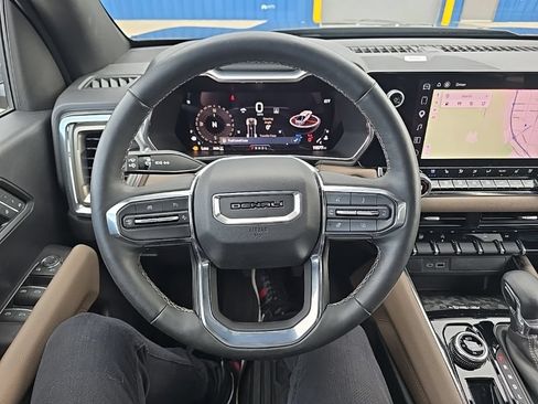 Used 2023 GMC Canyon Denali AWD/4WD image 19