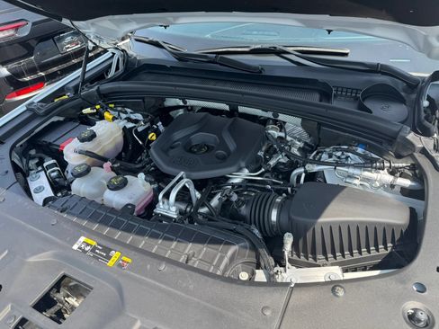 Used 2022 Jeep Grand Cherokee Summit AWD/4WD image 19