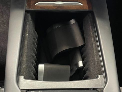 Used 2017 Tesla Model X 100D image 38