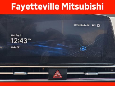 Used 2024 Hyundai Elantra SEL FWD image 21