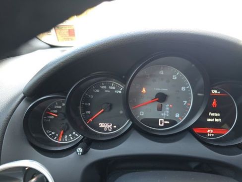 Used 2014 Porsche Cayenne S image 12