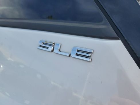 Used 2018 GMC Terrain SL image 9