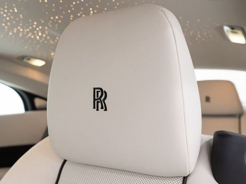 Certified 2019 Rolls-Royce Wraith RWD image 16