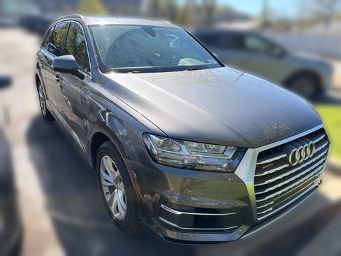 Used 2018 Audi Q7 3.0T Premium Plus AWD/4WD image 2