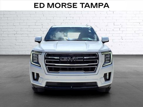 Used 2022 GMC Yukon SLT w/ SLT Luxury Package AWD/4WD image 6