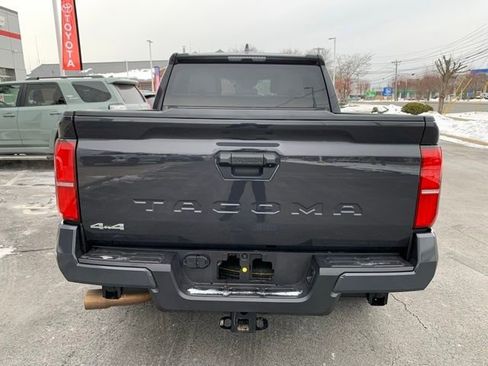 Used 2025 Toyota Tacoma SR5 image 5