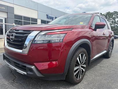 Used 2023 Nissan Pathfinder Platinum