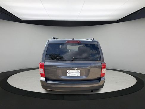 Used 2017 Jeep Patriot Sport w/ Power Value Group FWD image 6
