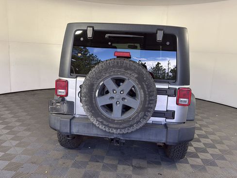 Used 2013 Jeep Wrangler Unlimited Sport AWD/4WD image 5