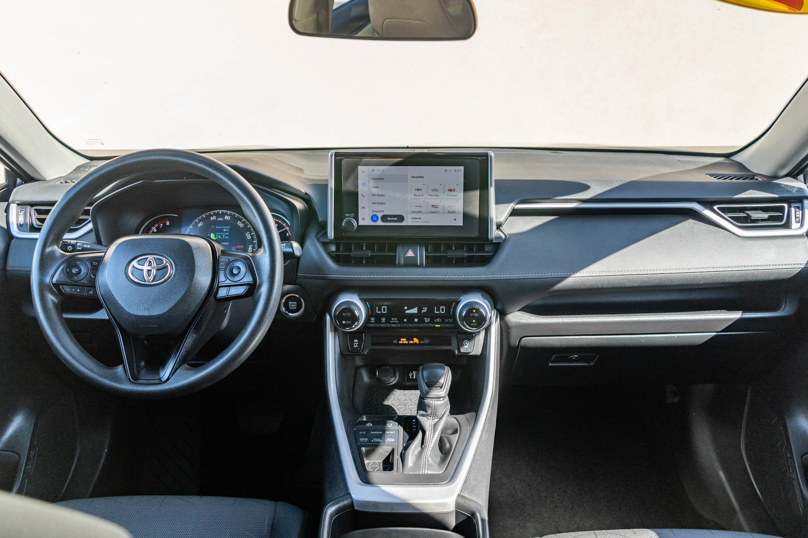 Certified 2024 Toyota RAV4 XLE AWD/4WD image 20