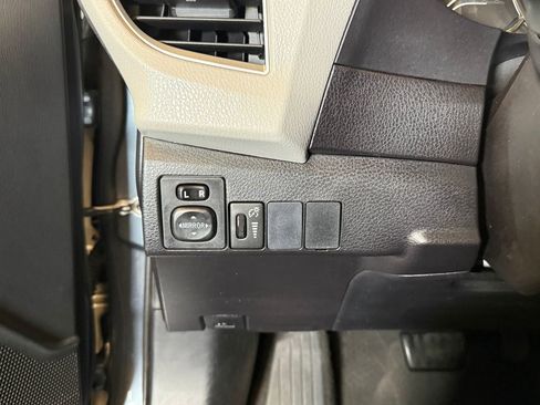 Used 2016 Toyota Corolla LE FWD image 17
