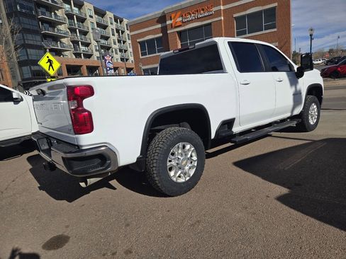 Used 2023 Chevrolet Silverado 2500 LT w/ Convenience Package image 9